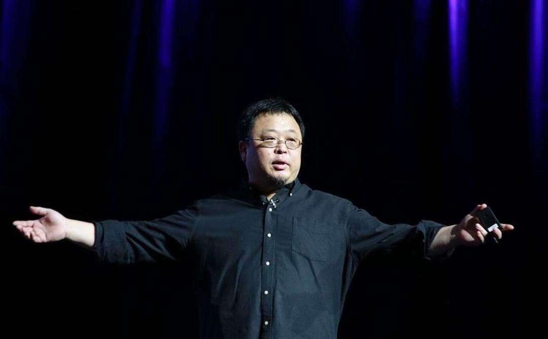 李佳琦的“对手”来了，罗永浩豪言进军电商直播欲成带货一哥