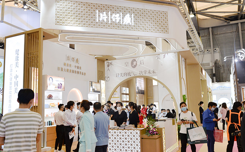 片仔癀化妆品：用民族文化重塑“大健康国妆”|逐光记