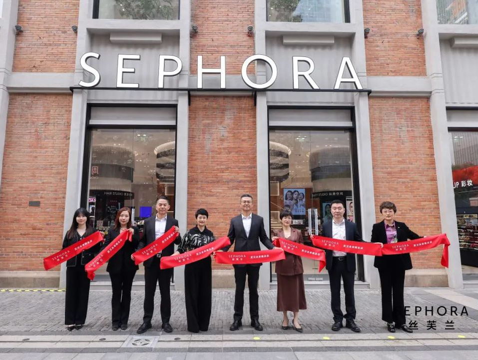 丝芙兰在武汉开设中国第二家未来概念店