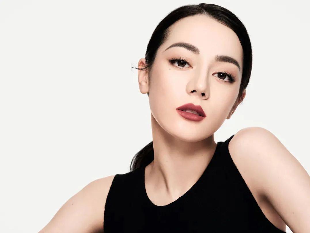 Dior官宣迪丽热巴为全球品牌大使